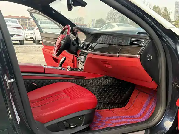 BMW 7 Series 2010