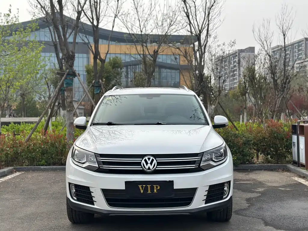 Volkswagen Tiguan 2015 — фото 2