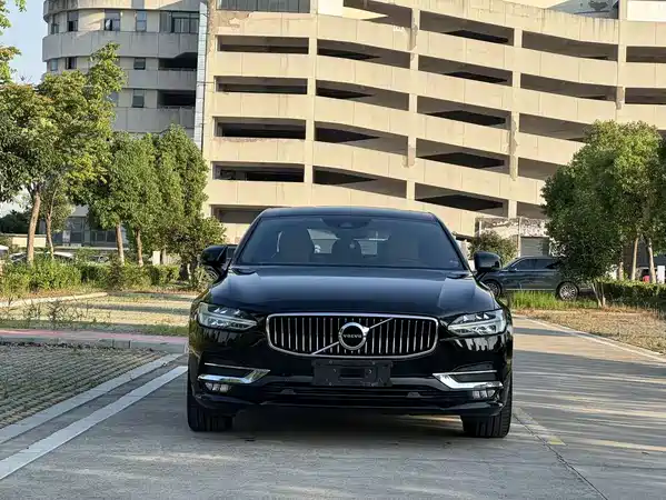 Volvo S90 2019