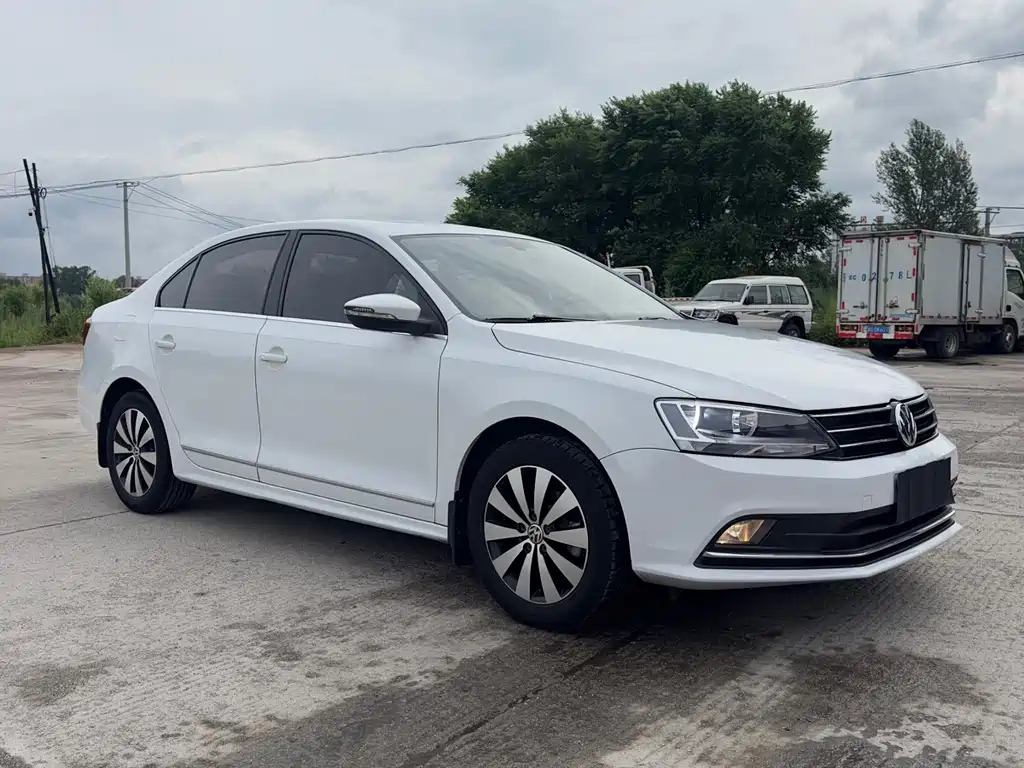 Volkswagen Sagitar 2019