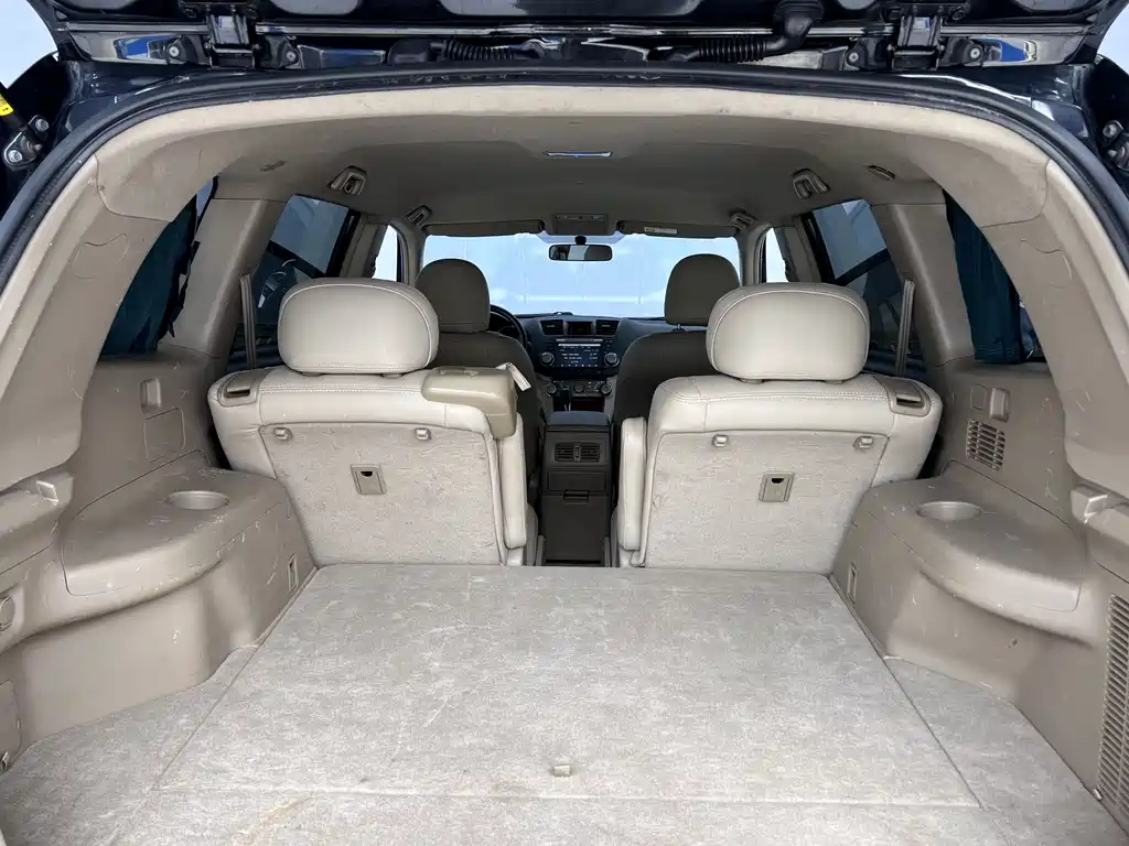 Toyota Highlander 2013 — фото 15