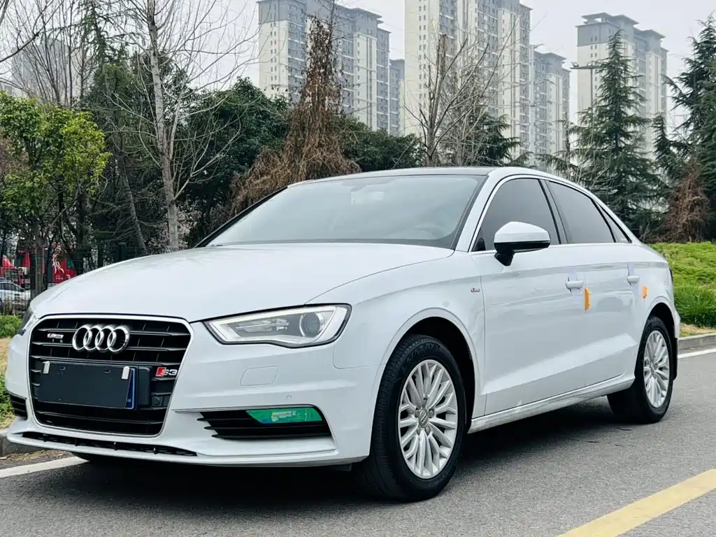 Audi A3 2016 — фото 1