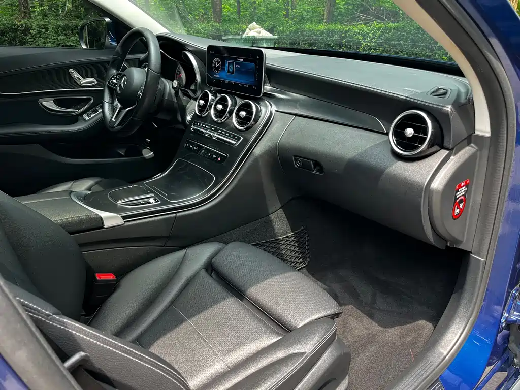 Mercedes-Benz C-Class 2019