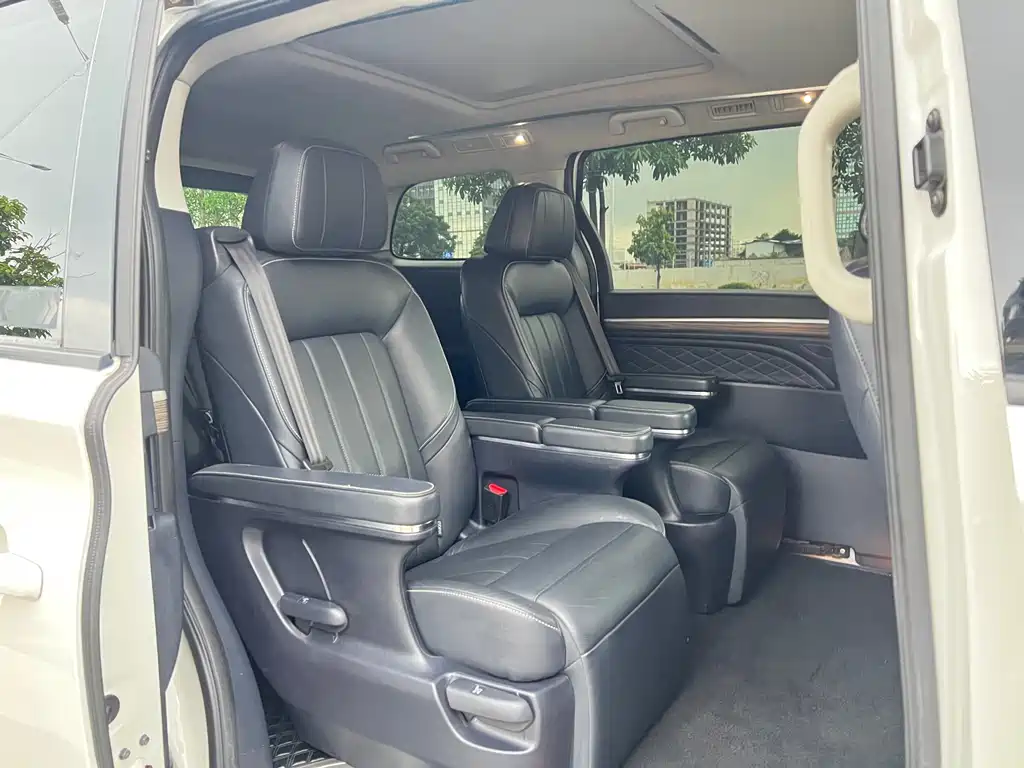 GAC Motor Trumpchi M8 2020 — фото 15