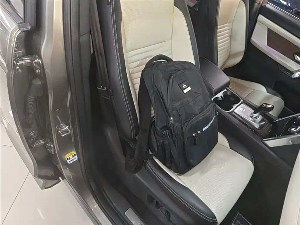 Land Rover Discovery Sport 2021 — фото 25