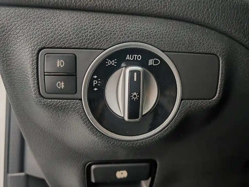 Mercedes-Benz GLA 2016 — фото 21
