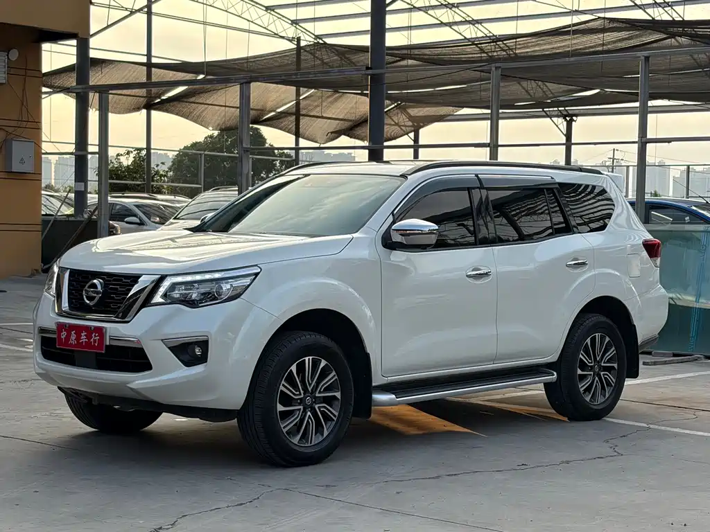 Nissan Terra 2023 — фото 1