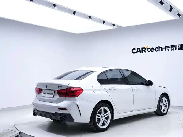 BMW 1 Series 2022