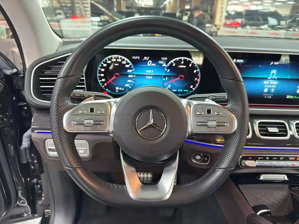 Mercedes-Benz GLS 2023 — фото 8
