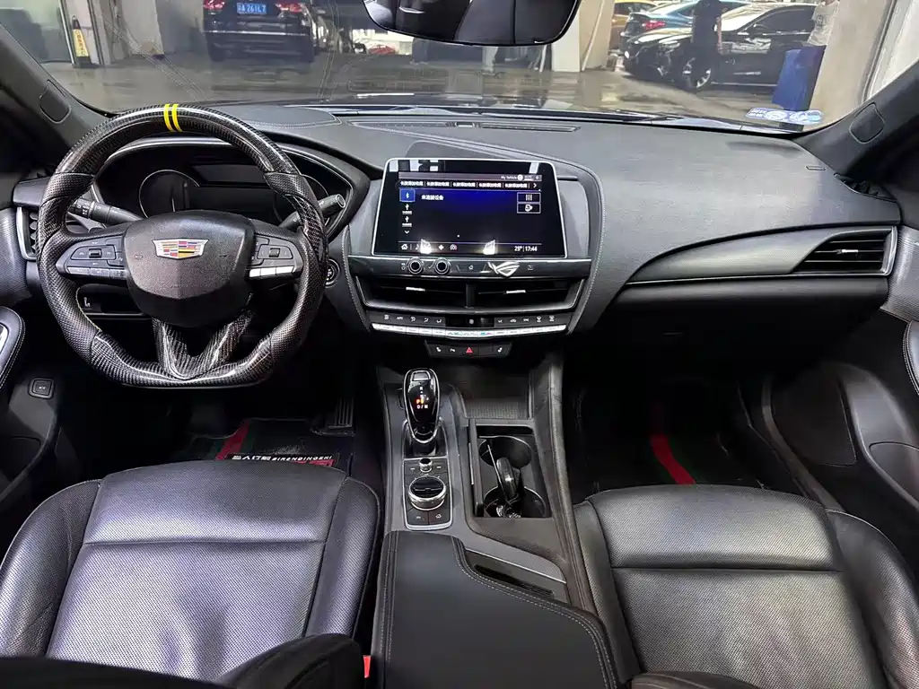 Cadillac CT5 2020 — фото 13