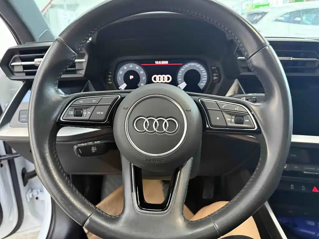Audi A3 2022 — фото 16