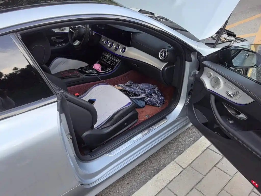 Mercedes-Benz E-Class 2023 — фото 19