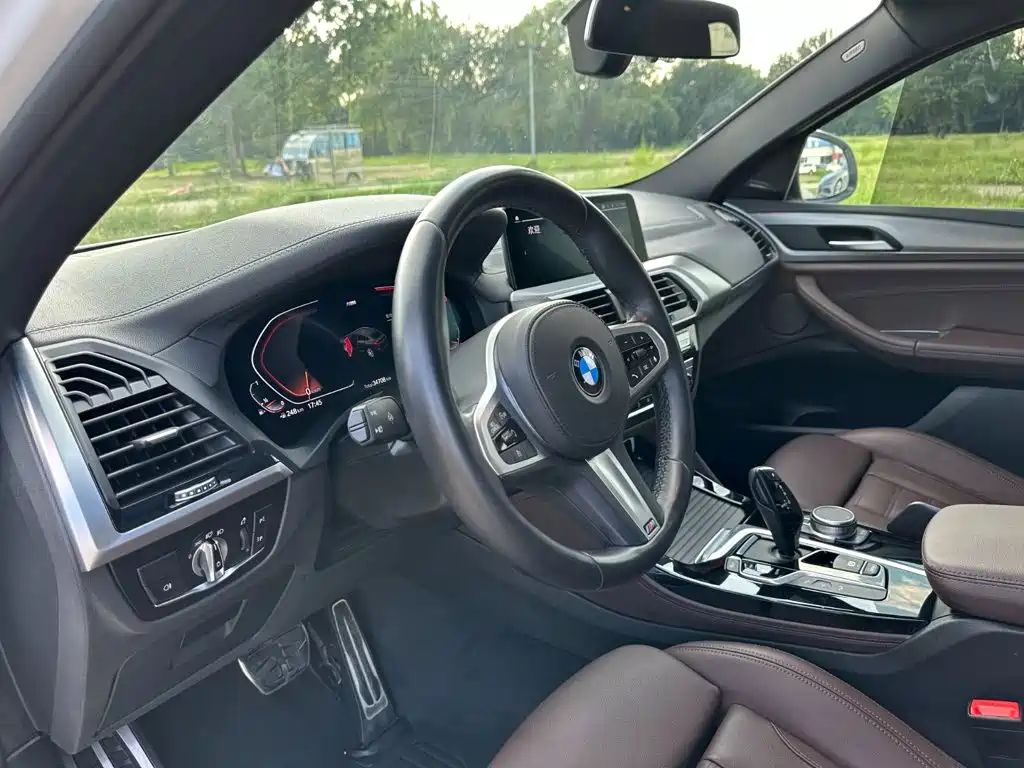 BMW X4 2021 — фото 14
