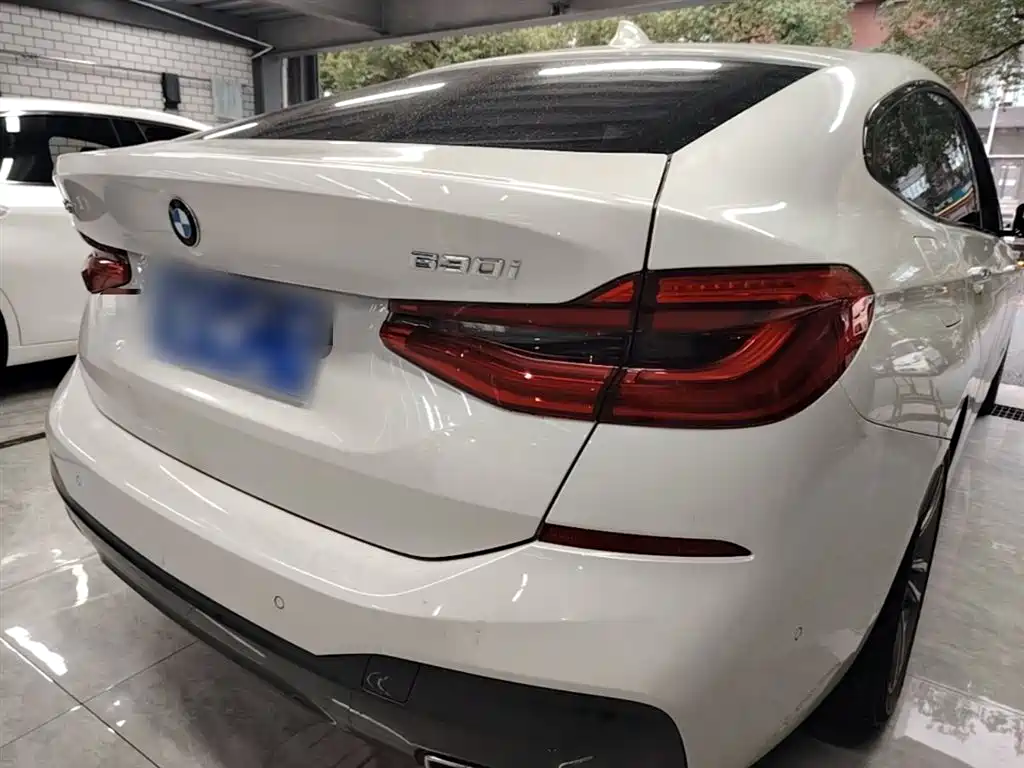 BMW 6 Series GT 2018 — фото 7
