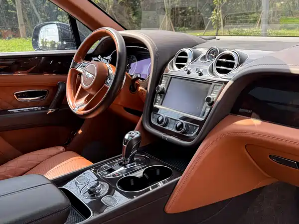 Bentley Bentayga 2016