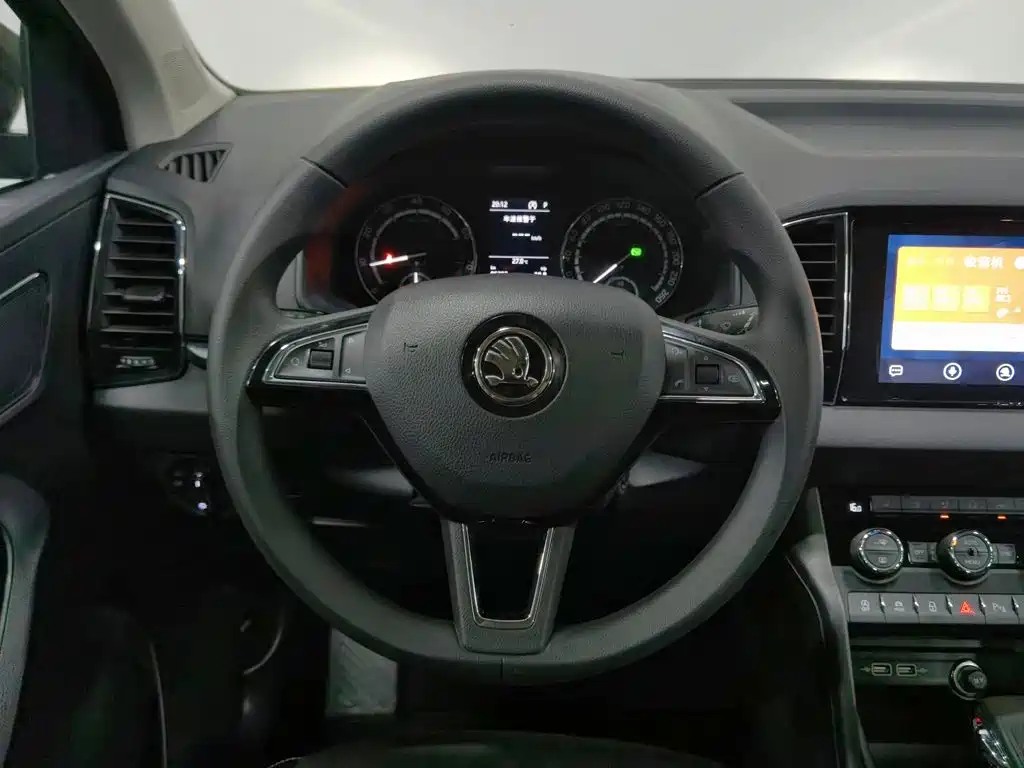 Skoda Karoq 2020 — фото 11