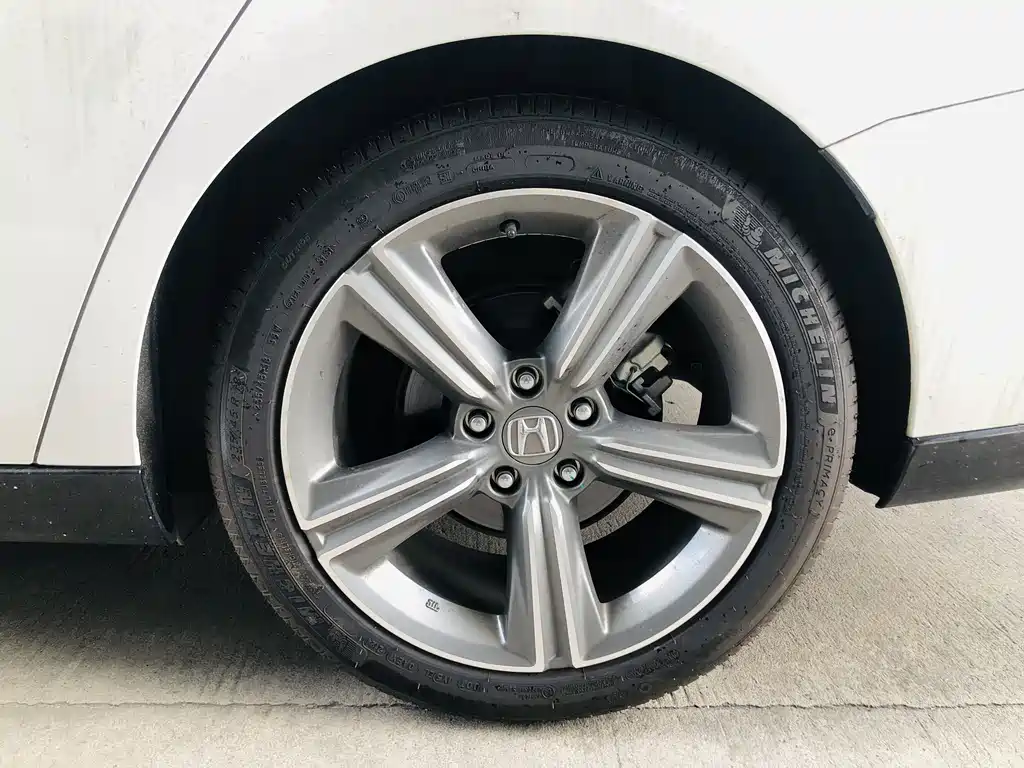 Honda Accord 2024 — фото 17