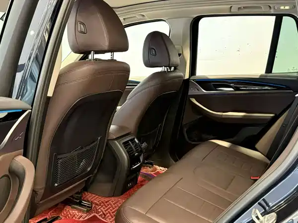 BMW iX3 2021