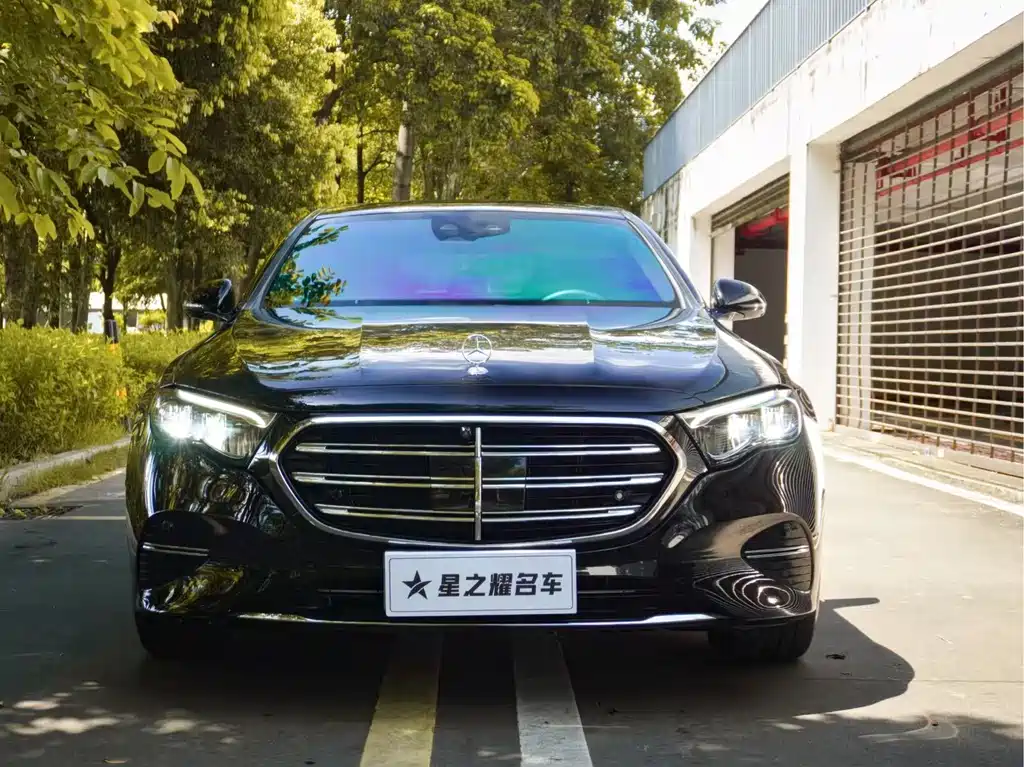 Mercedes-Benz E-Class 2024