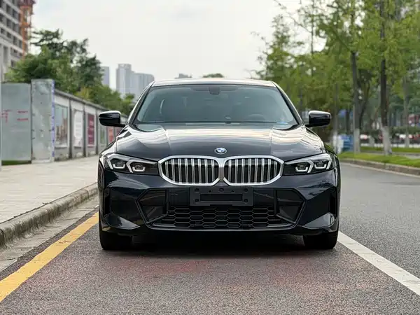 BMW 3 Series 2023