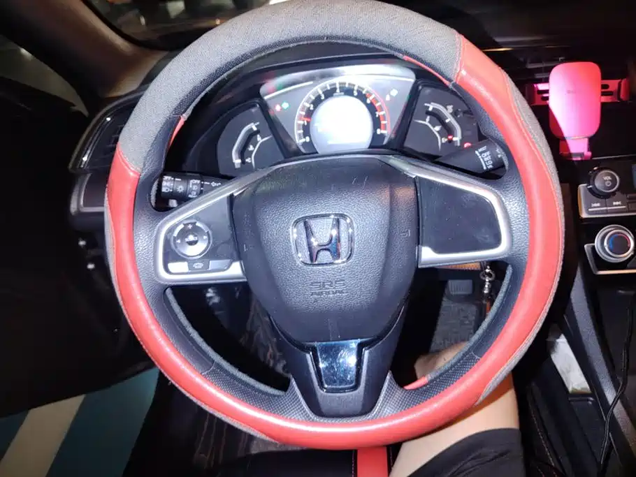 Honda Civic 2018 — фото 15