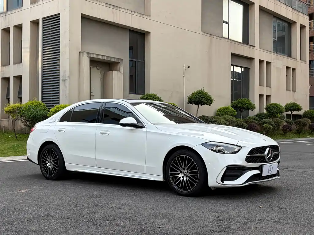 Mercedes-Benz C-Class 2023 — фото 8