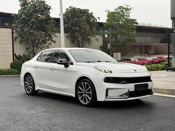 Lynk & Co 03 2019