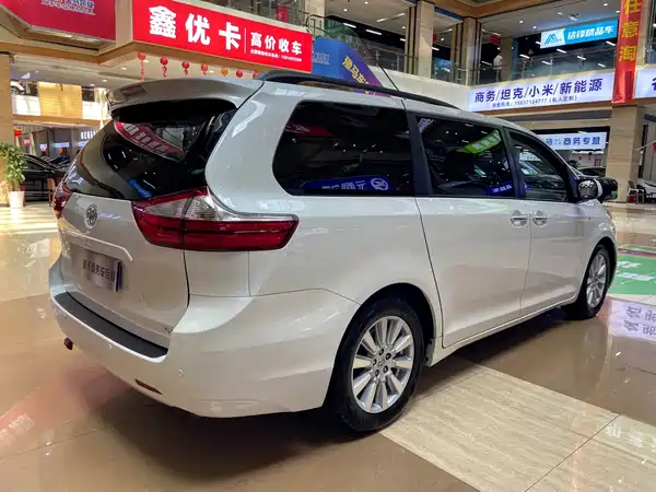 Toyota Sienna 2017