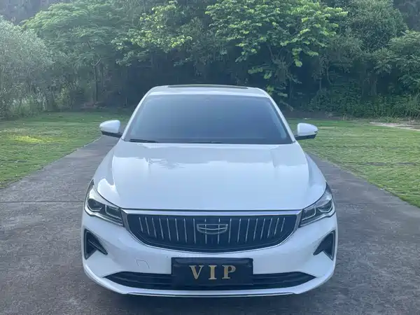 Geely Emgrand 2023