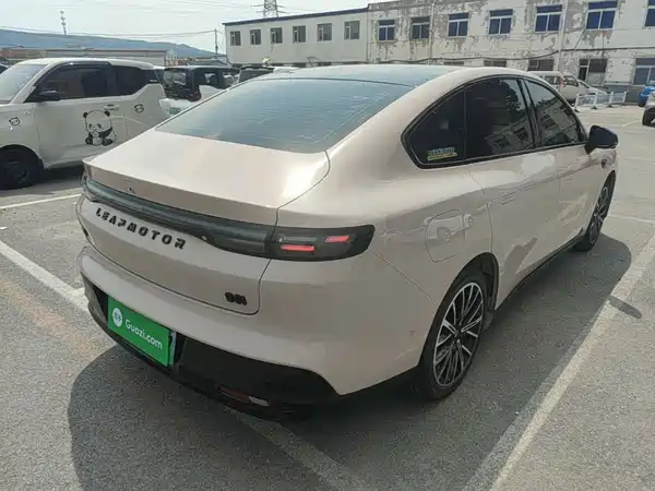 Leapmotor B01 2025