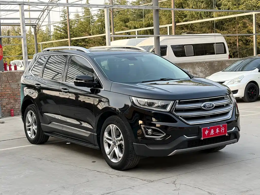 Ford Edge 2018 — фото 3
