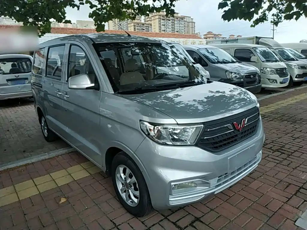 Wuling Hongguang V 2022 — фото 22