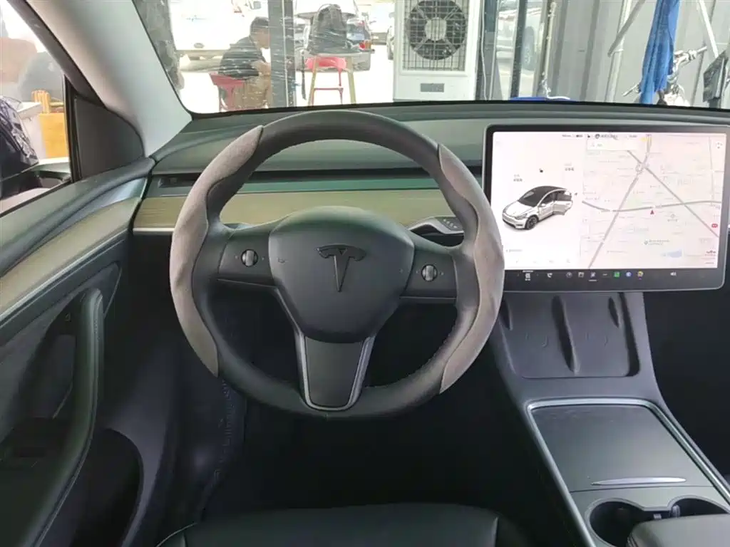 Tesla Model Y 2021 — фото 11