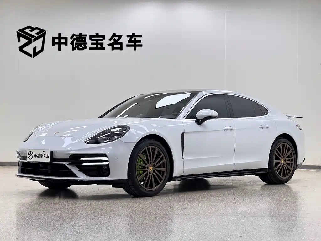 Porsche Panamera 2017 — фото 1