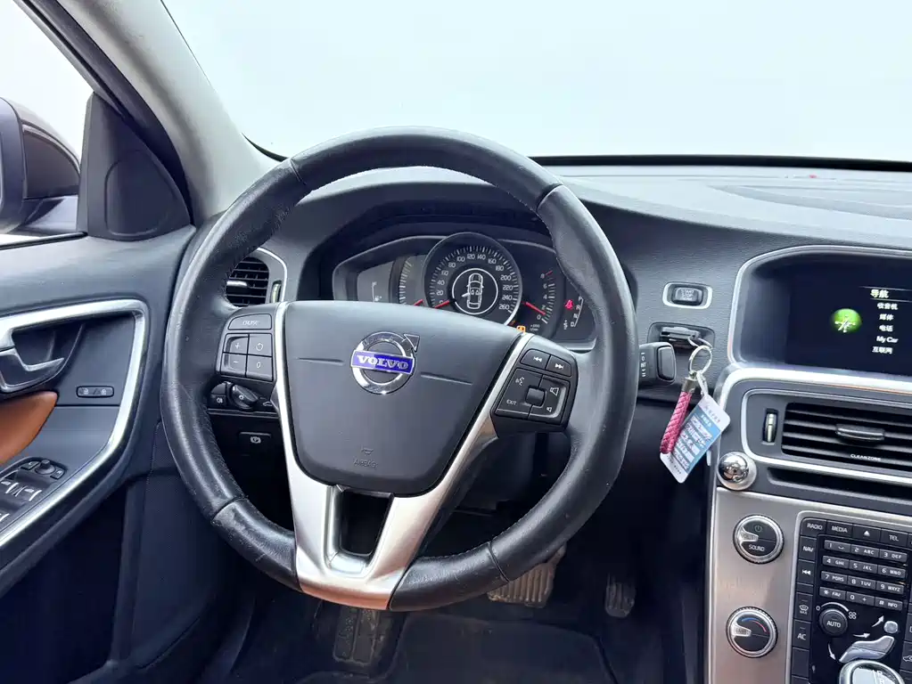 Volvo S60 2017 — фото 4