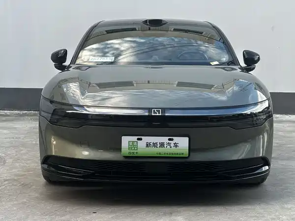 Zeekr 007 2024