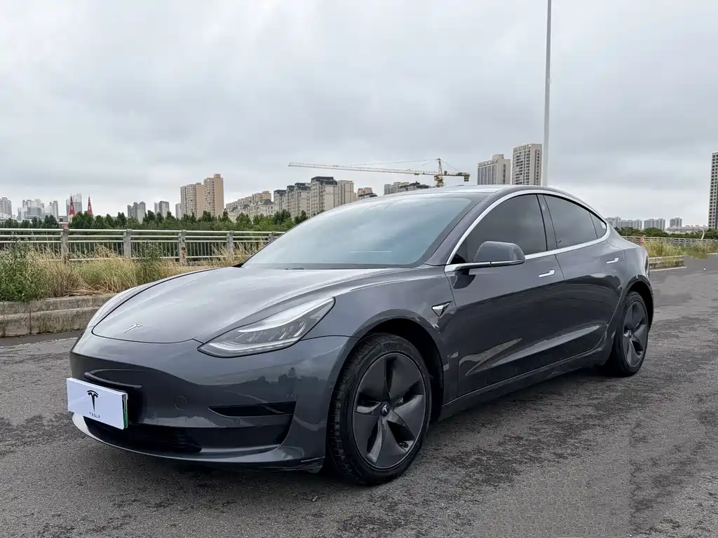 Tesla Model 3 2020 — фото 1