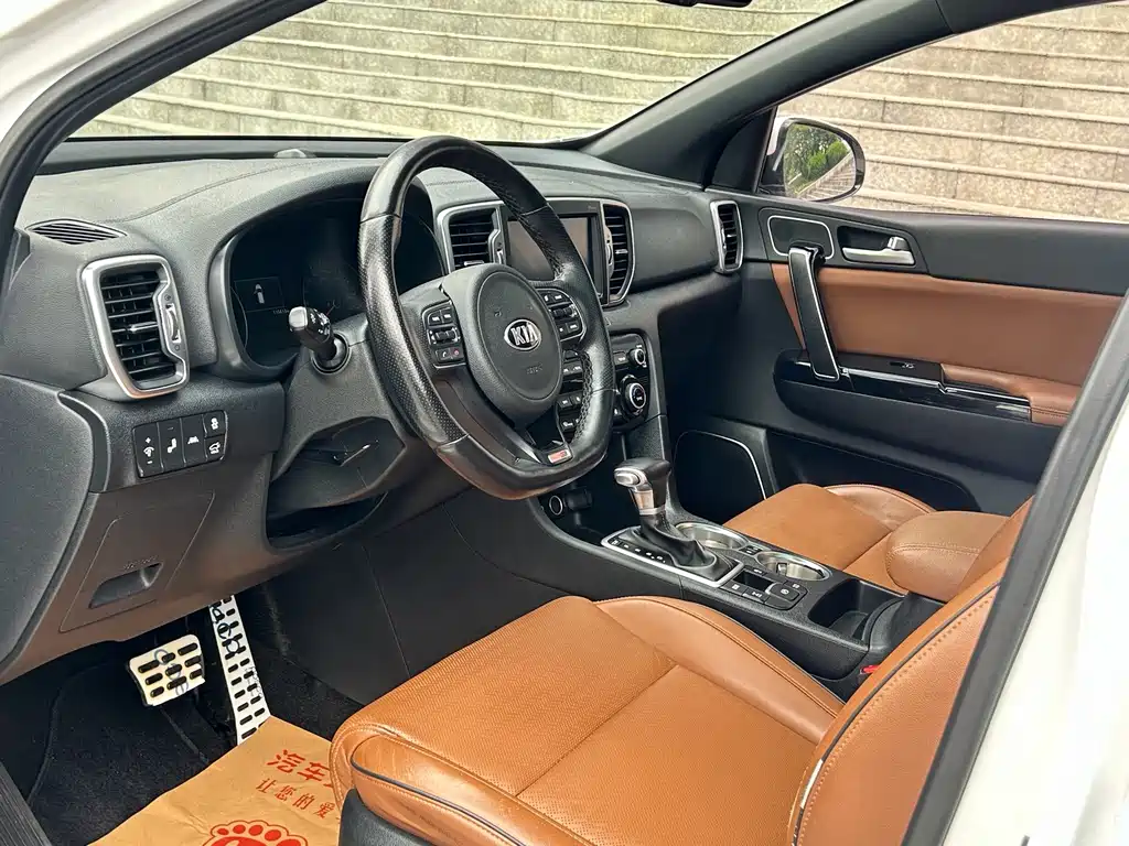 Kia KX5 2016 — фото 10