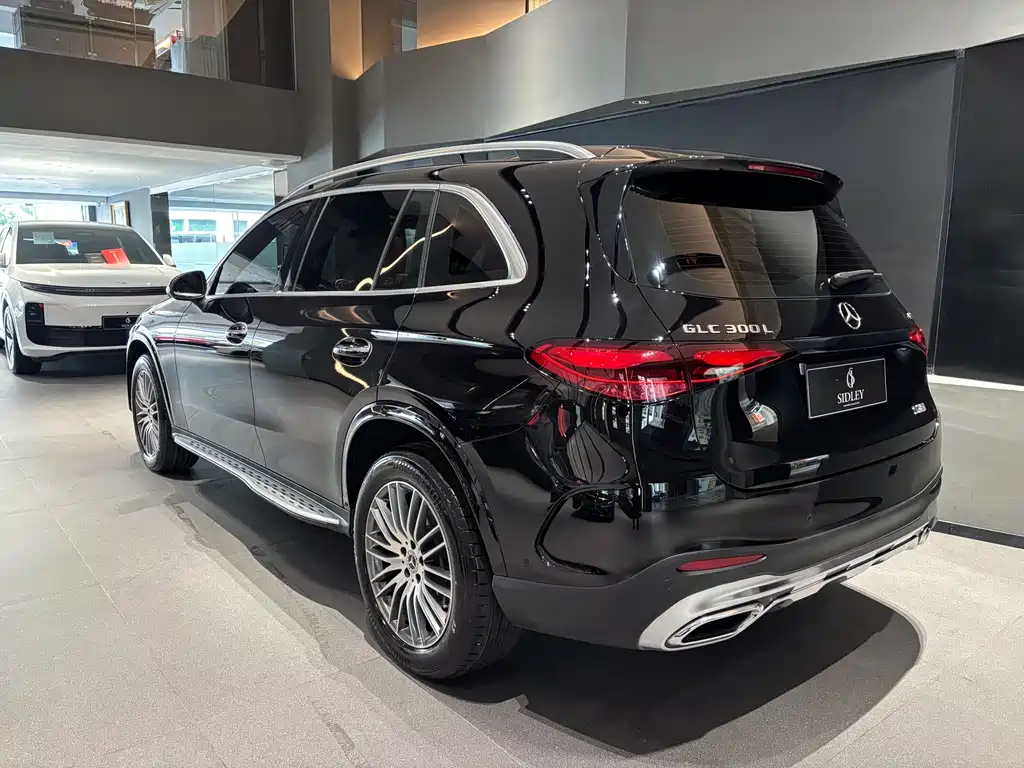 Mercedes-Benz GLC 2025