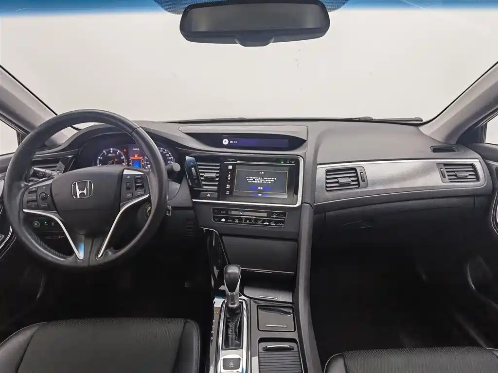 Honda Spirior 2015 — фото 5