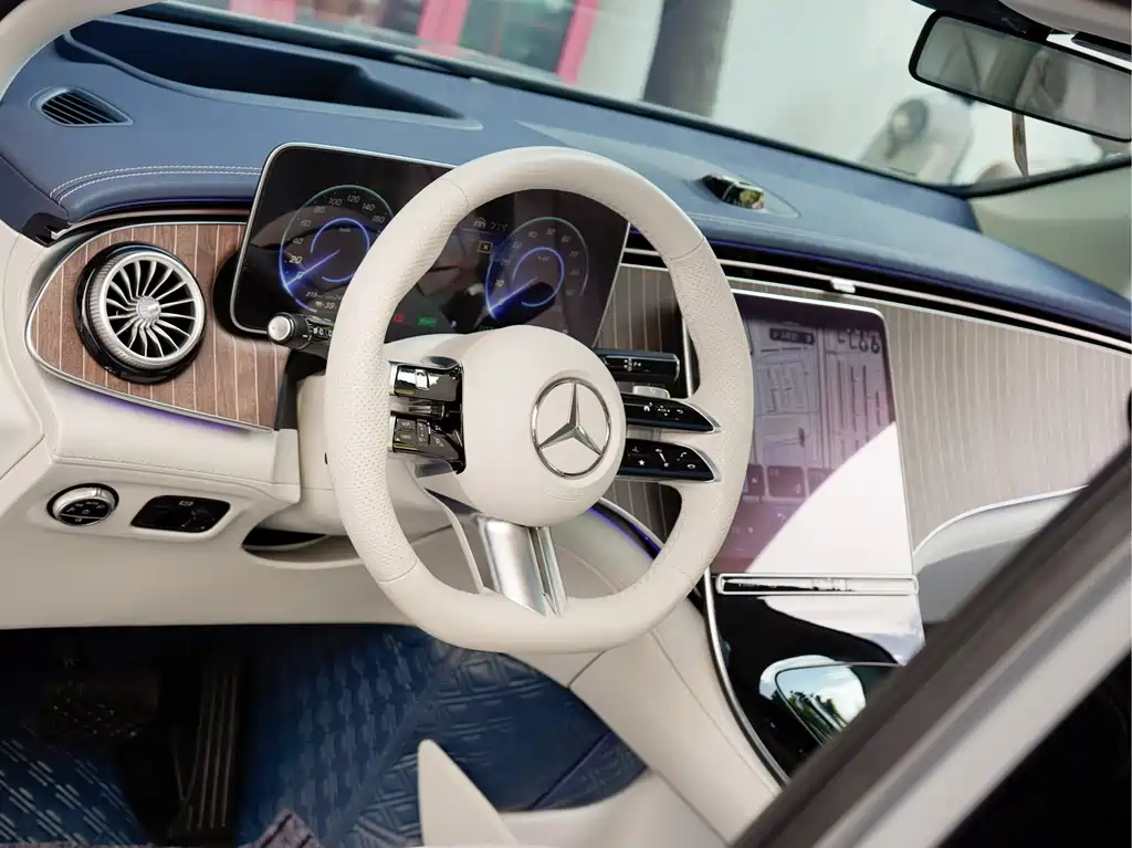 Mercedes-Benz EQE SUV 2025 — фото 10