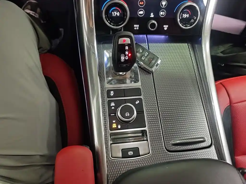 Land Rover Range Rover Sport 2019 — фото 14