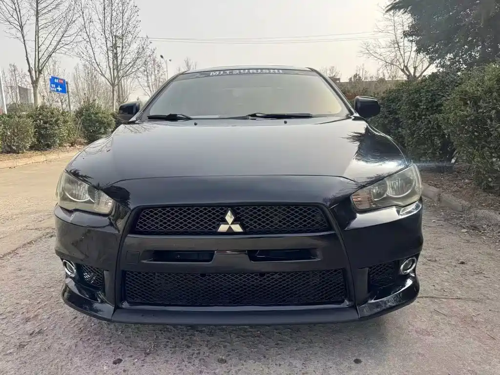 Mitsubishi Lancer EX 2012