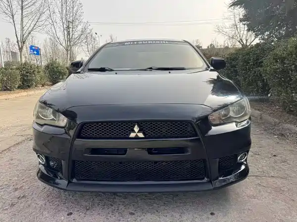 Mitsubishi Lancer EX 2012