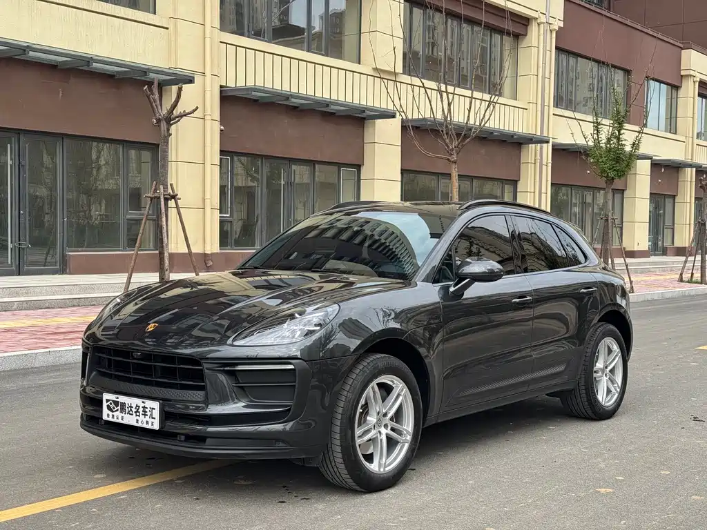 Porsche Macan 2023 — фото 1