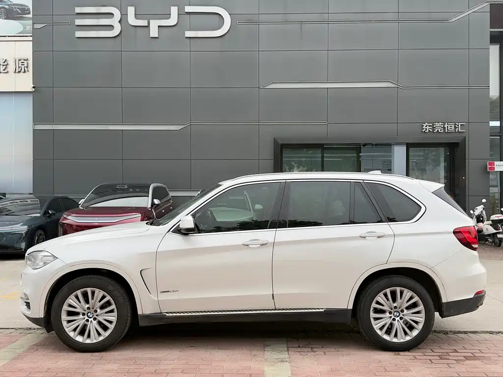 BMW X5 2017 — фото 11
