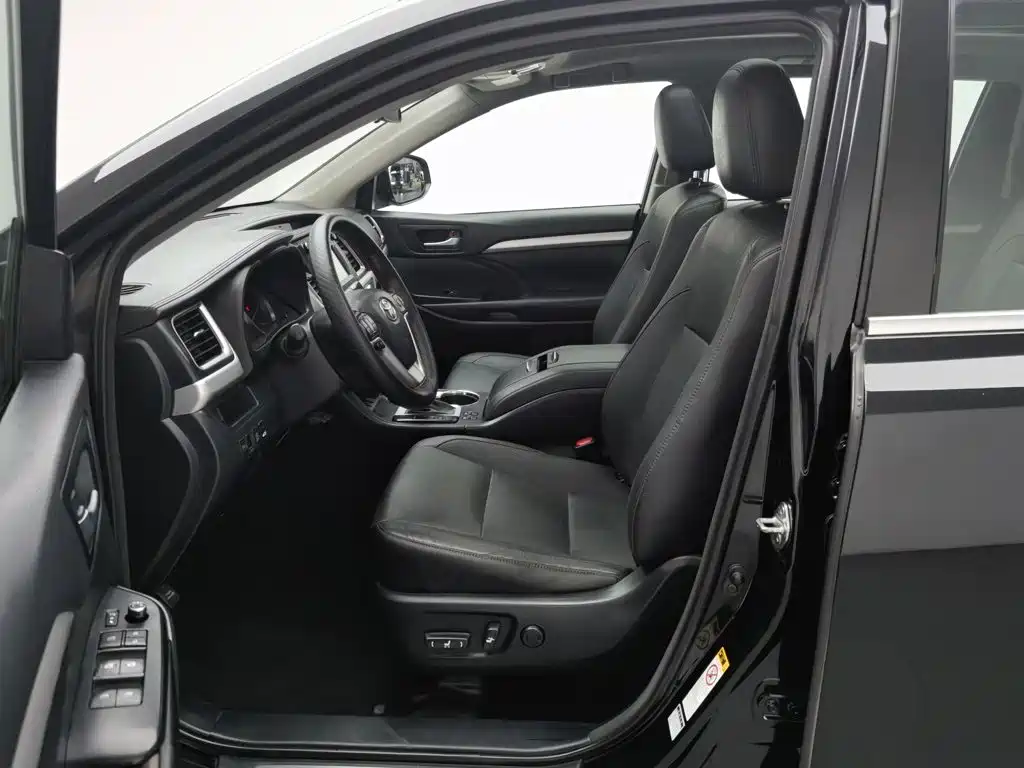 Toyota Highlander 2016 — фото 10