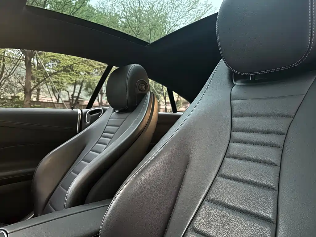 Mercedes-Benz E-Class 2022 — фото 11