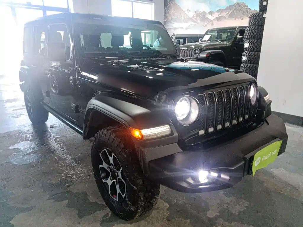 Jeep Wrangler 2022 — фото 23
