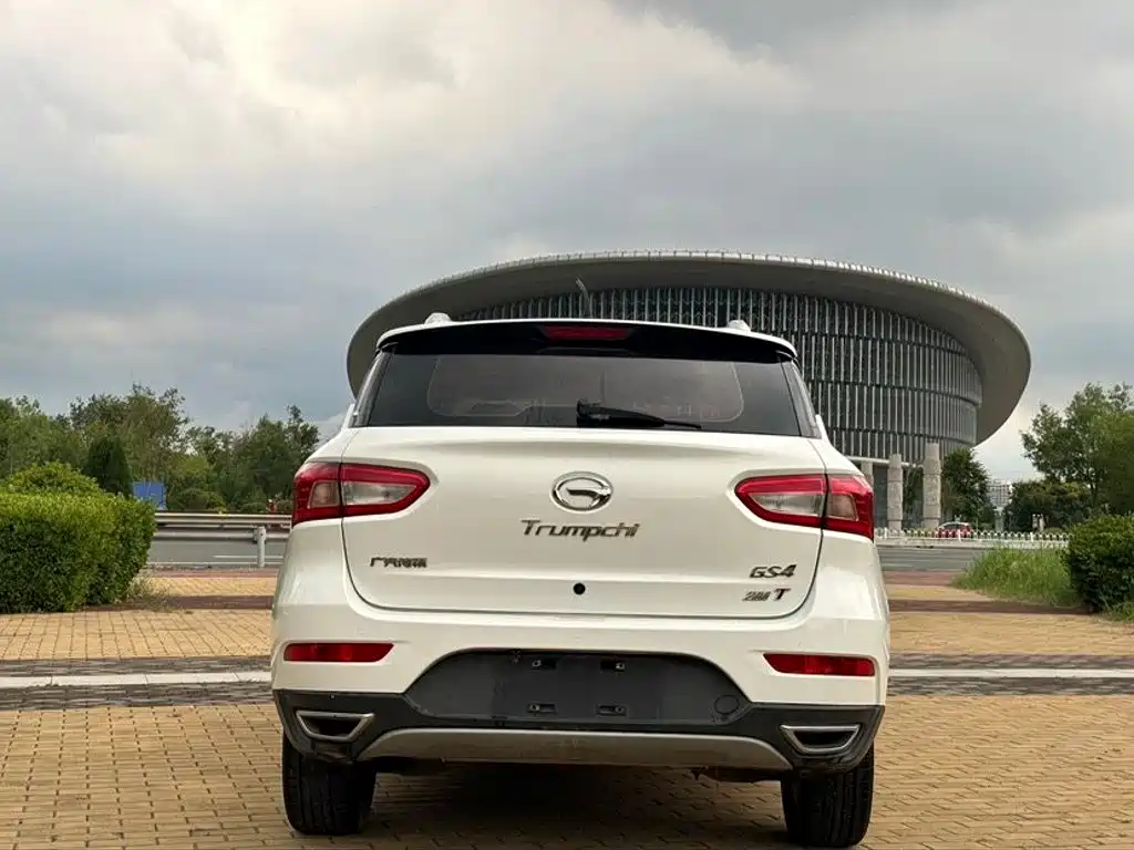 GAC Trumpchi GS4 2015 — фото 5